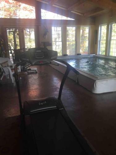 Indoor pool fish 7 free boats June reg 699 sale599 in Bluford, USA
