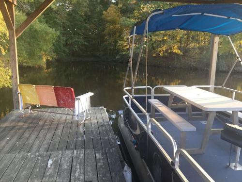 Indoor pool fish 7 free boats June reg 699 sale599 in Bluford, USA