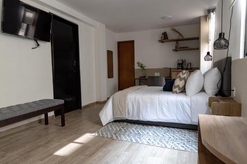 One-Bedroom Apartment image 2