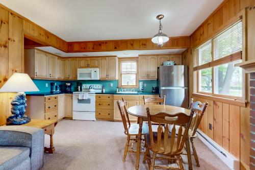 Takundewide Cabin in Queensbury, USA