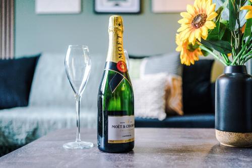 NEW! Stunning 2-Bed Apartment in Manchester by 53 Degrees Property, Amazing Location - Sleeps 6!, Manchester (fotografie 5)