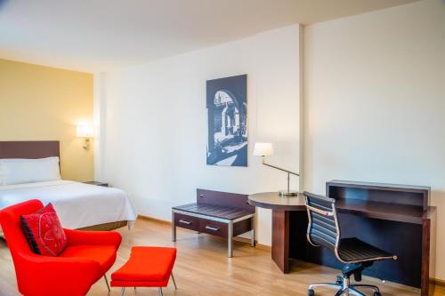 Fiesta Inn Express Perinorte in Mexico City, Mexico