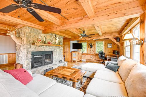 Ronda Home with Hot Tub and Fire Pit, Near Wineries!