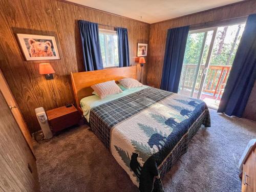 ITH Big Bear Lake Hostel & Retreat Center in Big Bear Lake, USA