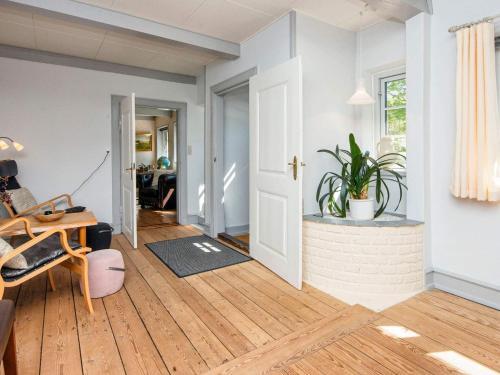 Comoditats, Idyllic Danish Farmhouse Retreat-By Traum in Hemmet