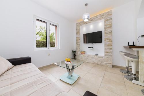 Paunovic Apartments, Tivat
