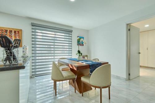 Spacious 1-bdrm condo in heart of Cabo! in Cabo San Lucas, Mexico