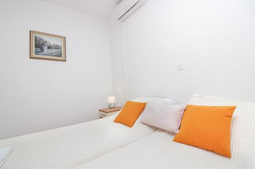 Apartment Nin 5805b - image 2