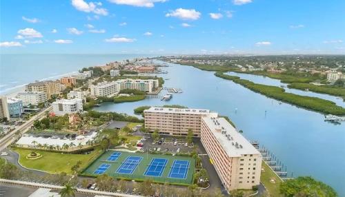 Coastal Bliss Apartment in Indian Shores (Florida)