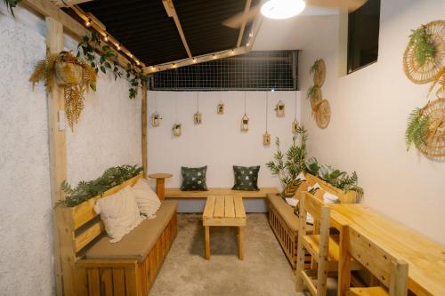 Faciliteiten, Pallet Homes - Petalsville near Central Philippine University