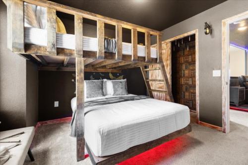 5 Bedrooms- 4,5 Bathrooms- Solterra 7136 Ol in Davenport, USA