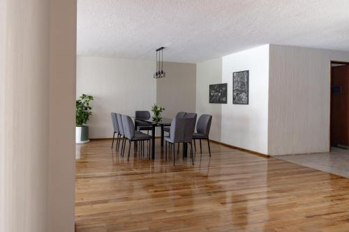 Three-Bedroom Deluxe Apartment room in Lope 226 Polanco