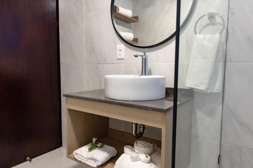 Lope 226 Polanco - image 5