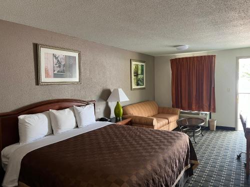 American Inn Columbia 2