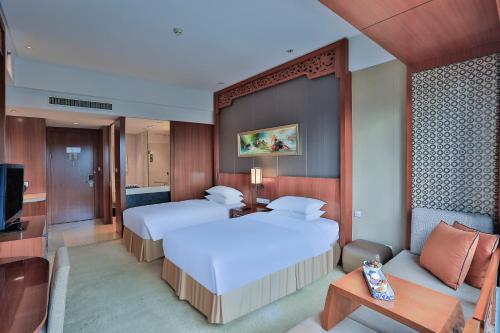 2 twin beds