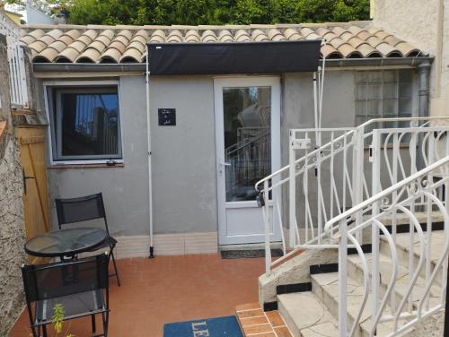 studio du soleil rez de jardin avec parking gratuit - Location saisonnière - Vence