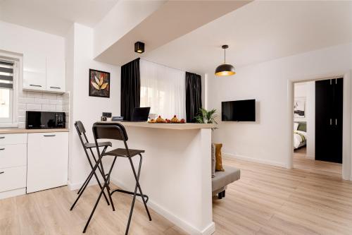 Apartment image 8