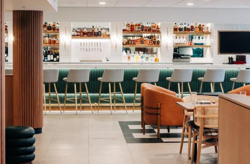 Crowne Plaza Louisville Airport Expo Ctr by IHG