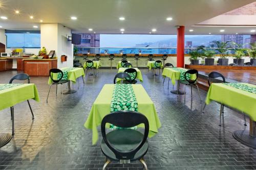 Hotel Holiday Inn Express & Suites Medellin, an IHG Hotel