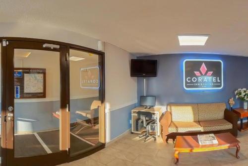 Lobby, Coratel Inn & Suites by Jasper Hastings in Hastings (MN)