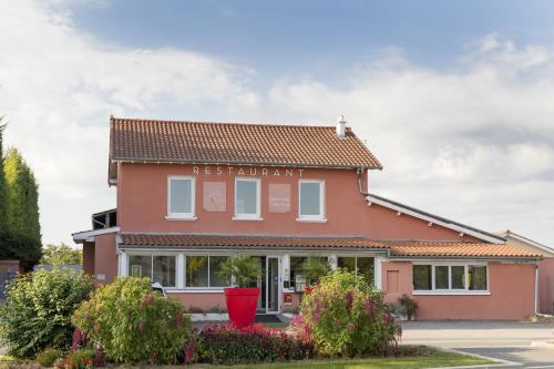 Accommodation in Ambérieux d'Azergues