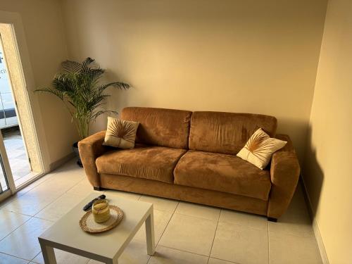 Nouveau Appartement PEROLS renove en 2024 near Montpellier-Méditerranée Airport