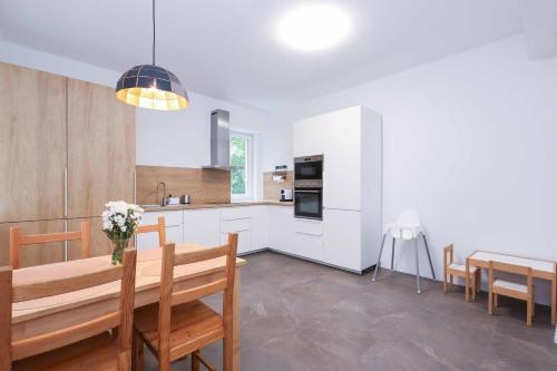 Charming Old Town Family Retreat, Bratislava (fotografie 7)