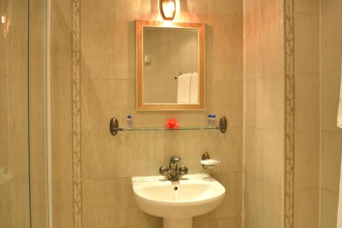 Guest House Mountain Romance - image 8