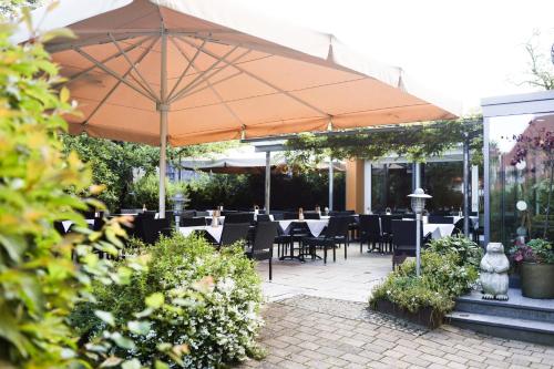 餐廳, Zur Pfanne – Studio in 里斯河畔比伯拉赫