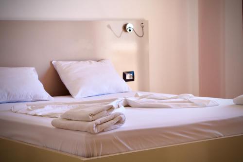 Mucobega Hotel - image 13