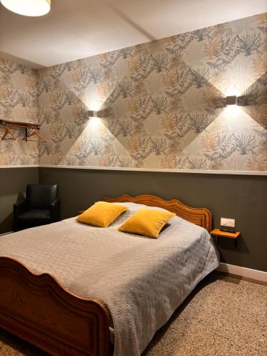 1 queen bed
