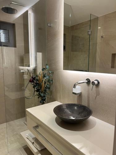 Infinity N5 Villa Brzet