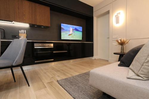 Charming & Luxurious Suite Garibaldi BIG - Fully equipped & renovated - Old Town, Olbia (foto 2)