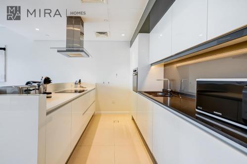 Mira Holiday Homes - Luxury 2 bedroom in Bluewaters with stunning view, Dubai (Foto 6)