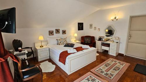 1 queen bed