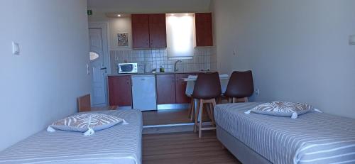 Apartment with Sea View image 2
