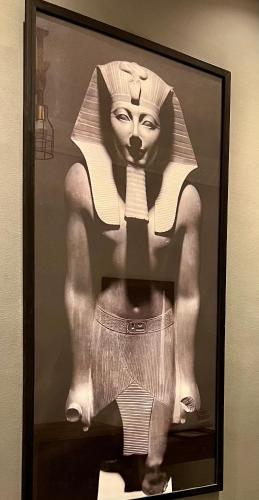 New Museum Pyramids inn - main image