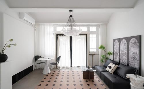 Moment Home-Jing'an Temple near the subway, private yard Townhouse garden villa,2 king-size beds, Shanghái (foto 8)