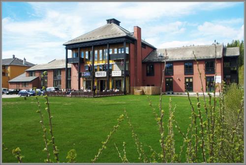 Accommodation in Rena