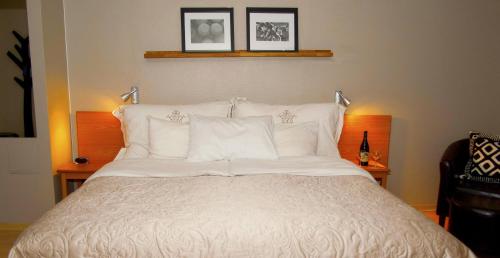 2 twin beds