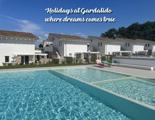 Casa Gardalido mit Garten und Pool
