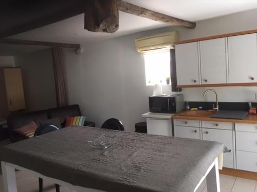 studio meublé et équipé studio meublé et équipé