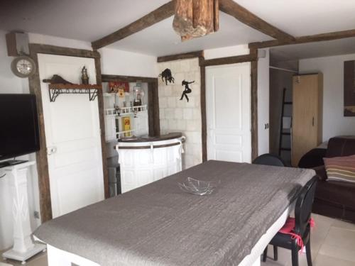 studio meublé et équipé studio meublé et équipé