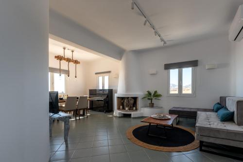 Létesítmények, Villa Chora in Exo Gialos Thiras