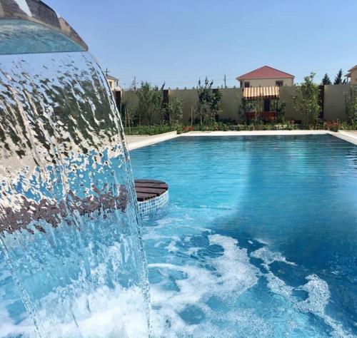 Villa with a pool & close to the sea, Baku (photo 3)
