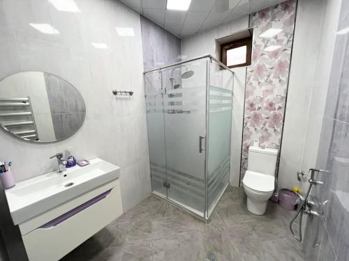 Villa with a pool & close to the sea, Baku (photo 6)