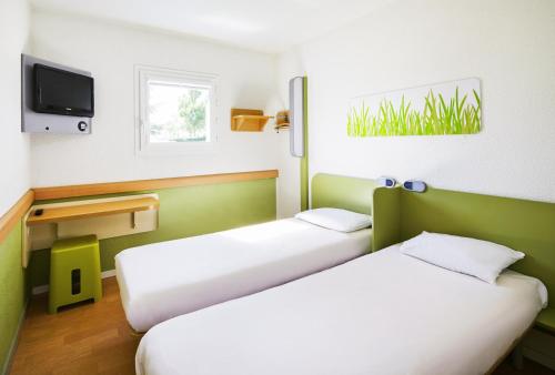 1 double bed