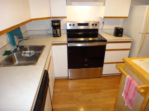 Waterfront, Mountainview House in Castlegar in คาสเซิลการ์ (บริติชโคลัมเบีย)