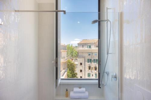 Amazing Penthouse Vaticano - image 11