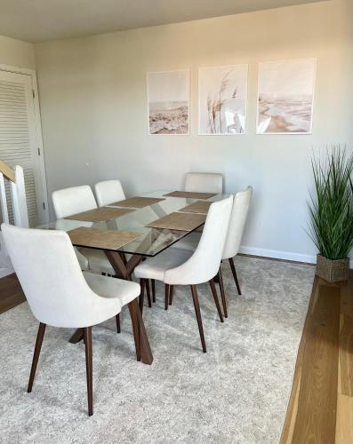 OBX Dream Minutes to the Beach Large Pool Tennis in Kitty Hawk (NC)